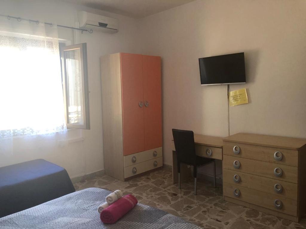 Bed and Breakfast Il Girasole Кротоне Екстер'єр фото
